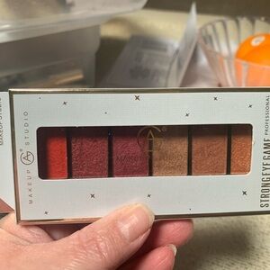 Vibrant Red and Pink Eyeshadow Palette for Bold Looks